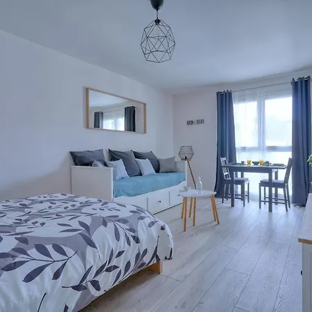 Elia Apartment