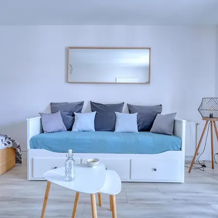 Apartment Elia Courcouronnes